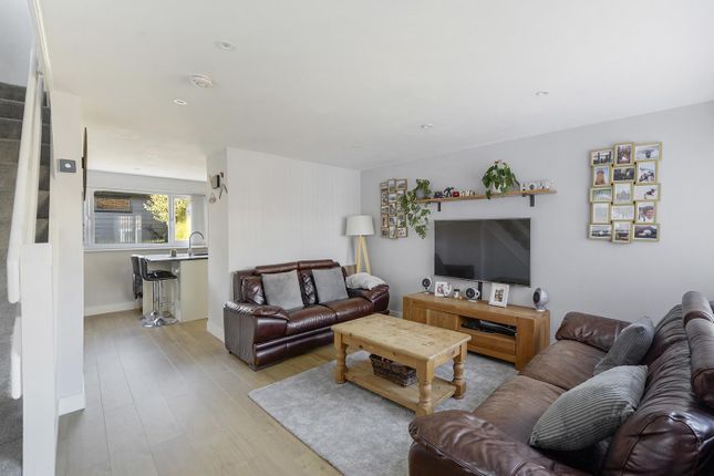 Riverhead Close, Allington photo 2