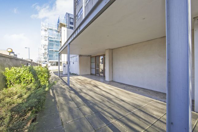 Flat for sale in Whitehorse Road, Croydon, Surrey