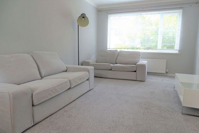 106, Brenfield Road, Glasgow photo 3