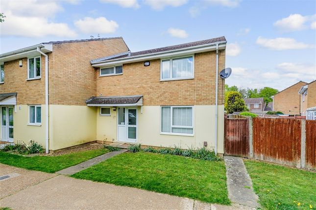 3-bed house on Olivers Mill New Ash Green, Longfield, £350,000