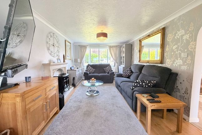 14, Clock Tower Close, Hyde photo 4