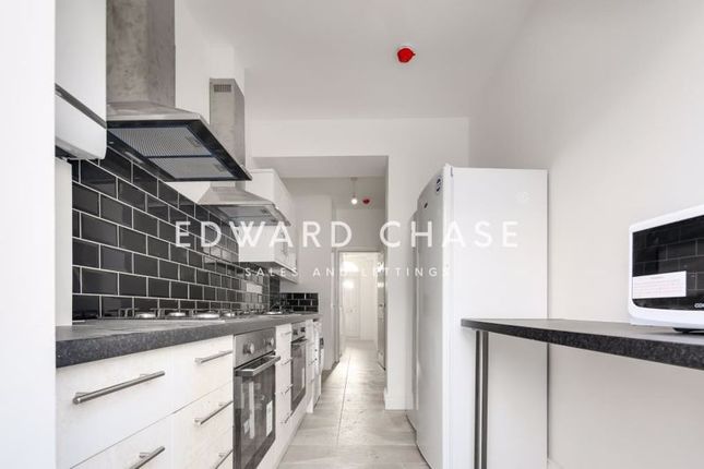 (Room C), 116 Park Road, Ilford photo 4