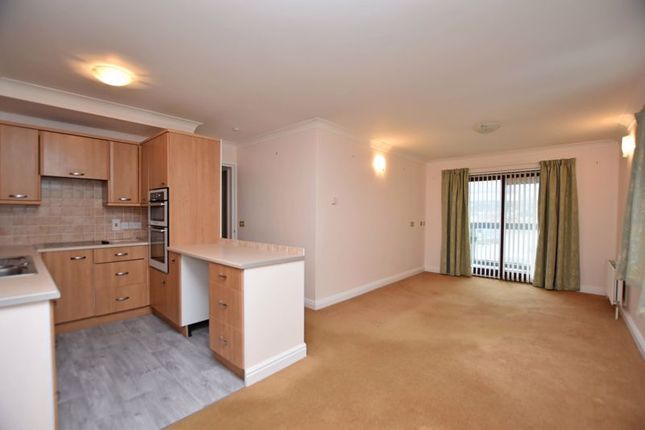 Flat for sale in Newquay