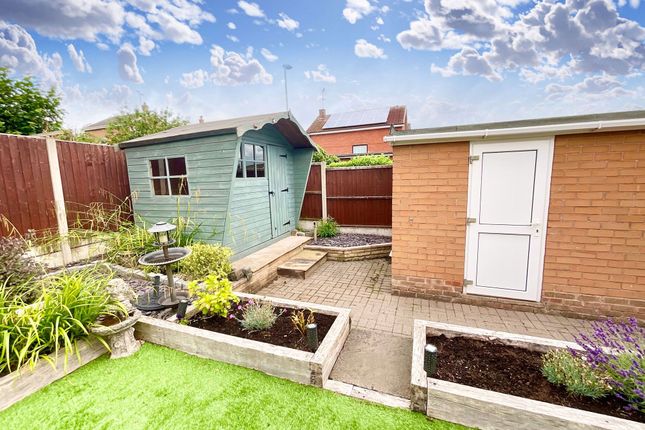 Detached bungalow for sale in Spring Gardens, Stone