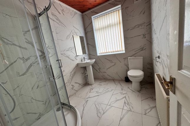 17, St Hildas Mount, Leeds photo 5