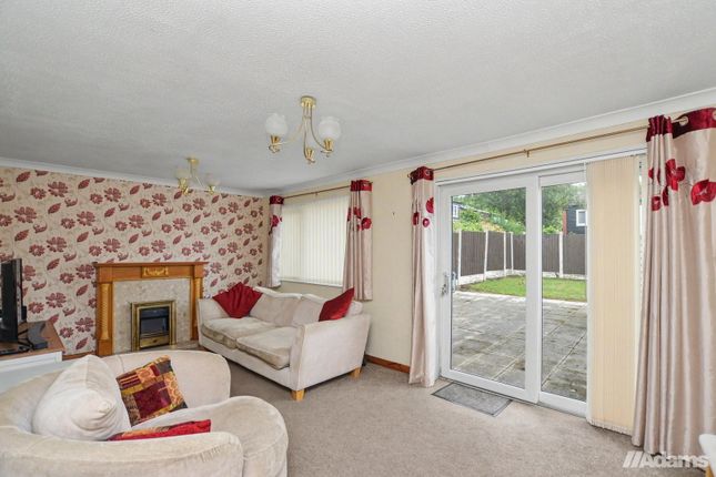 19, Masseyfield Road, Runcorn photo 2