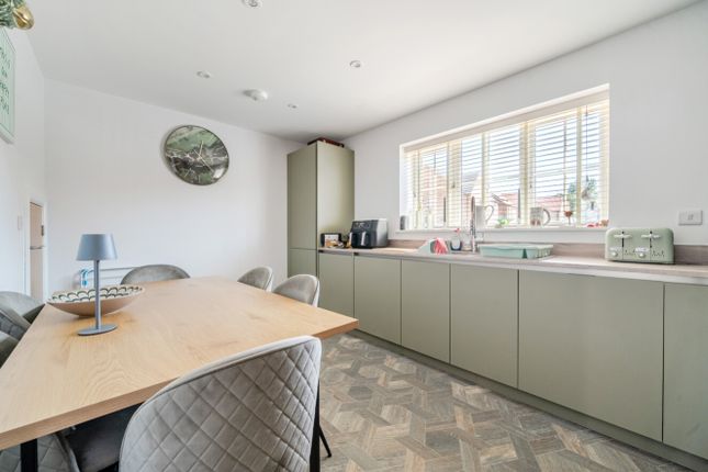 29, Legion Way, Sleaford photo 3