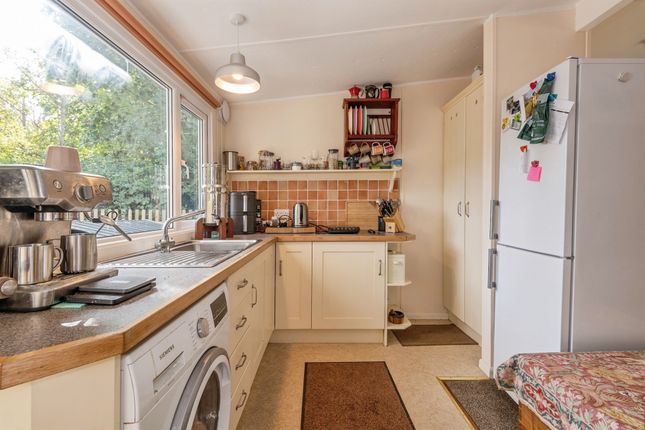 45, Cleeve Park, Minehead photo 4