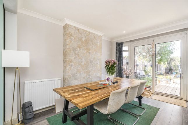 31, Broad Walk, London photo 3