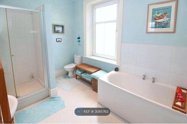 Whitley Bay photo 2