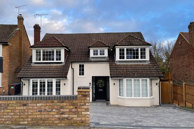 Thumbnail Detached house to rent in Homewood Avenue, Cuffley, Potters Bar