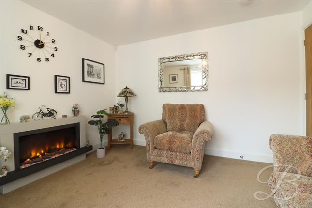 15, Boundary Way, Chesterfield photo 4