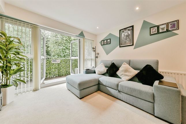 18 Copeland House,, Giles Crescent, Hertfordshire photo 4