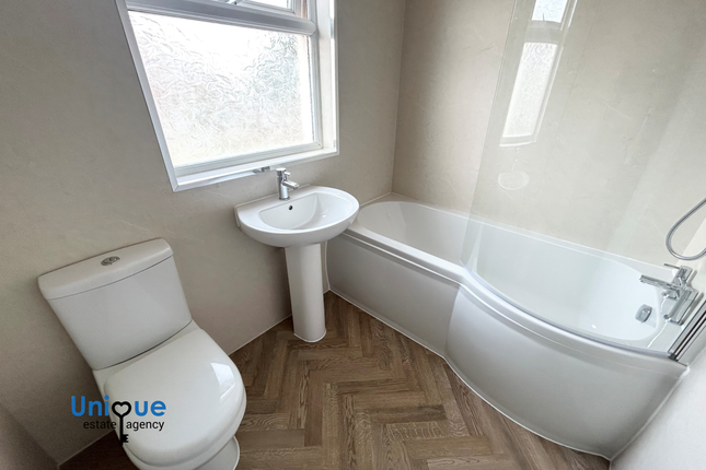 11, Westfield Avenue, Fleetwood photo 5