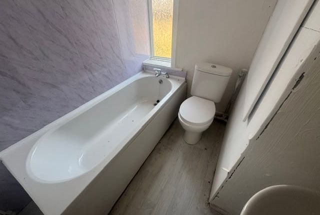 9, Spencer Street, Burnley photo 4