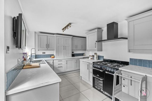 37, Caernarvon Avenue, Winsford photo 2