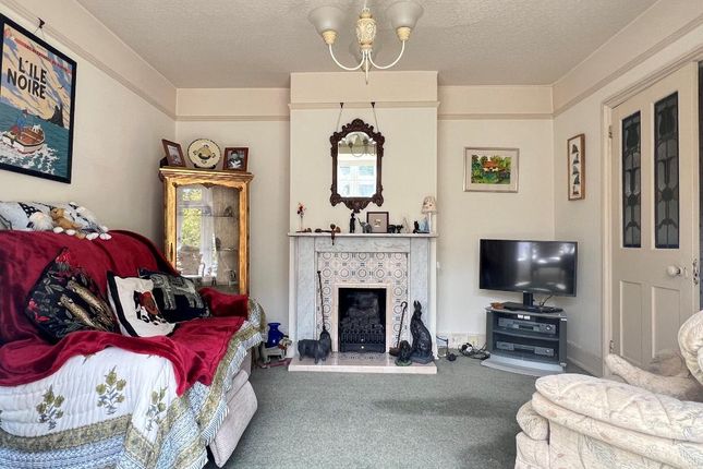 The Mead, Wykeham Close, Steyning photo 2