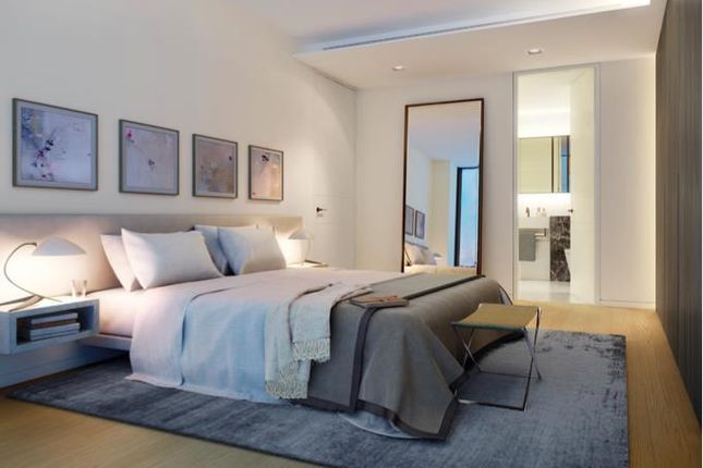 8, Southbank Place, London photo 3