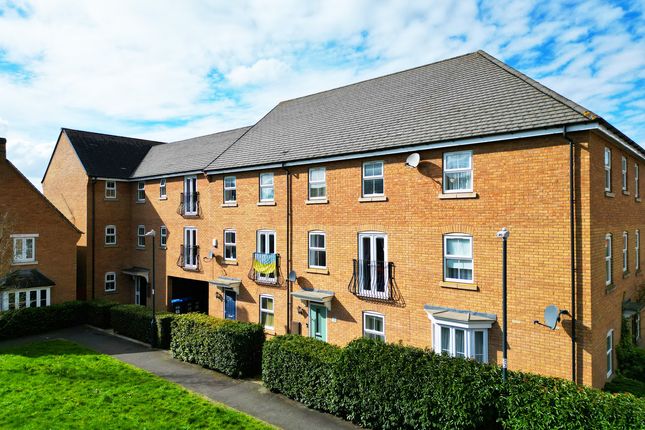 Flat for sale in Crackthorne Drive, Rugby