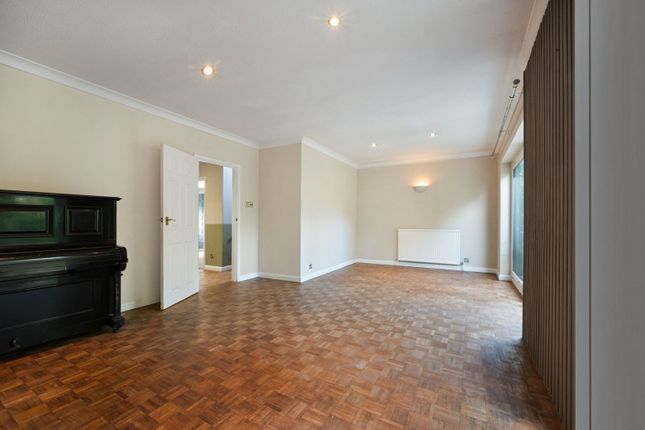 18, Lewins Road, Epsom photo 4
