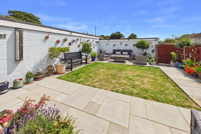 44, Downsway, Shoreham-by-sea photo 3