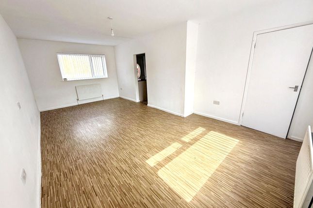 36, Newburn Crescent, Houghton Le Spring photo 3