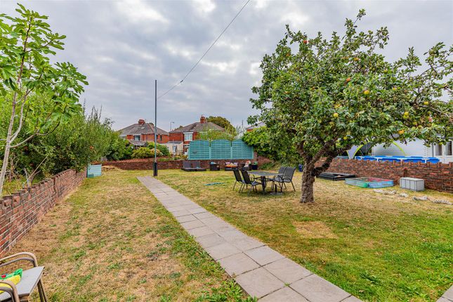 49, Avondale Crescent, Cardiff photo 4