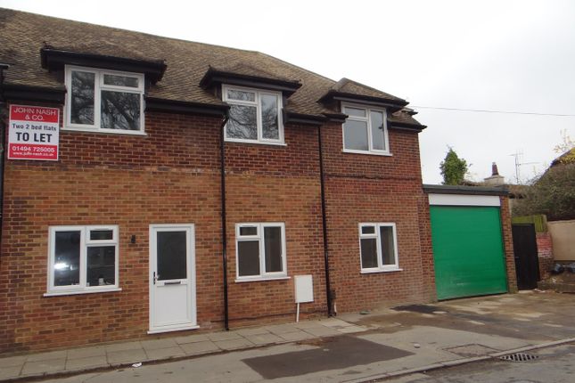 Thumbnail Flat to rent in Rickmansworth Lane, Chalfont St Peter, Gerrards Cross