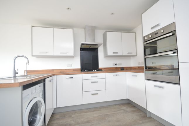 Town house to rent in Willowcroft Way, Cringleford, Norwich