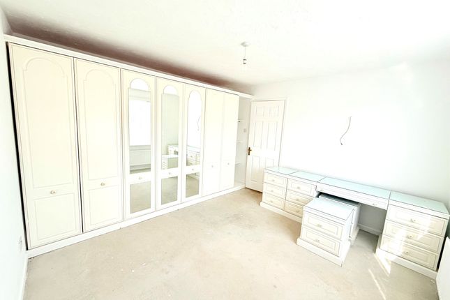 32, Newquay photo 5
