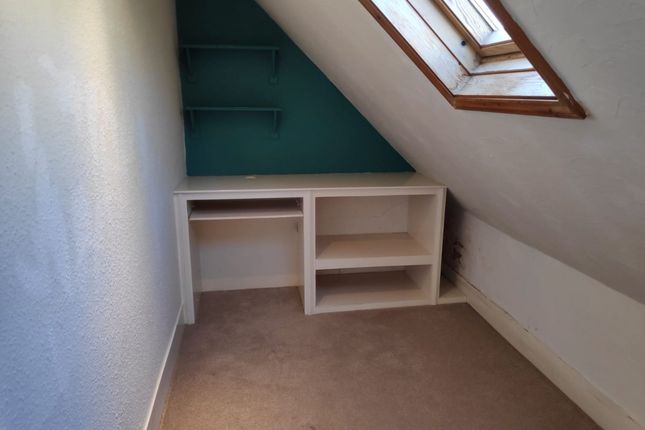 Woodlands Road, Redhill photo 5