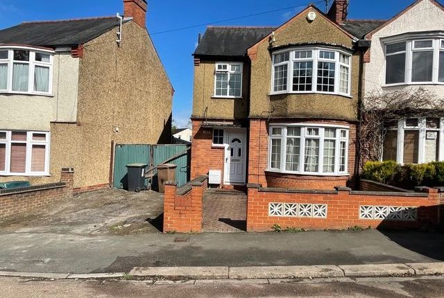 Thumbnail Semi-detached house to rent in Seymour Road, Luton