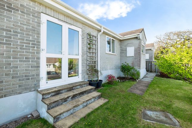 6, Churchfield Close, Penzance photo 3