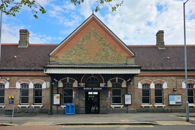Station-Entrance-41.Jpg