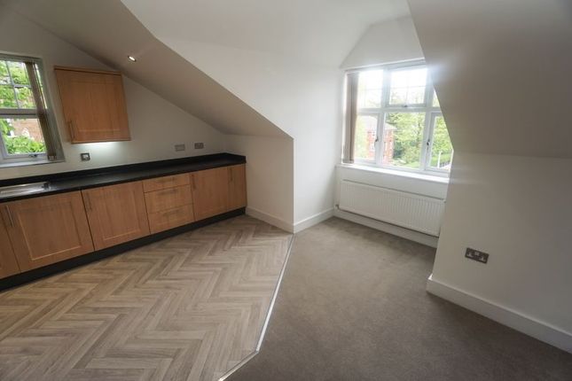Flat to rent in Albert Road, Bolton