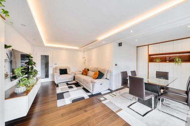 121 Mentmore Court,, September Way, Stanmore photo 4