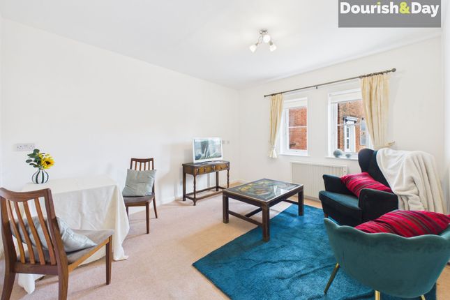 42 Mercian Court, Market Drayton photo 3