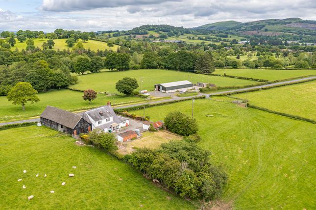Thumbnail Farmhouse for sale in Cilmery, Builth Wells