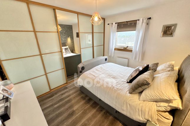 30, Holms Crescent, Erskine photo 4