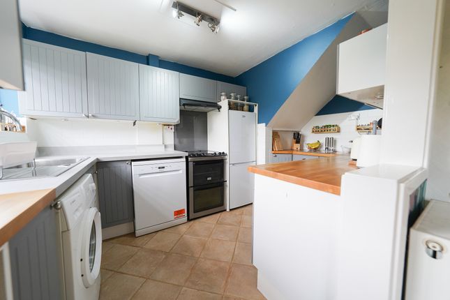 79 Nevanthon Road, Leicester photo 3