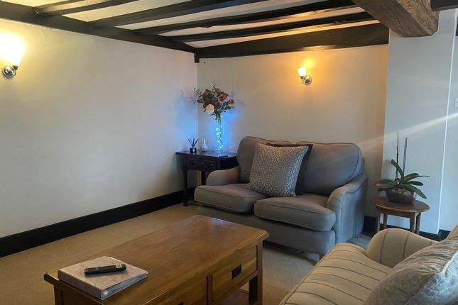 Flat 1 Bridge Court, 17, Bridge Street, Fordingbridge photo 2