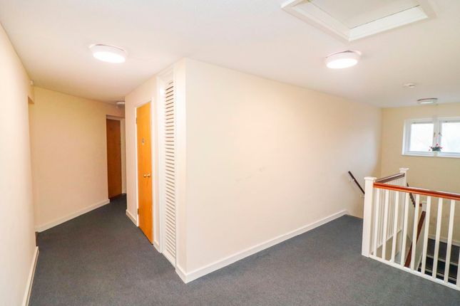 Flat for sale in Union Street, Bedford