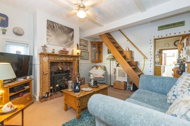 30, Spring Lane, Warwickshire photo 2