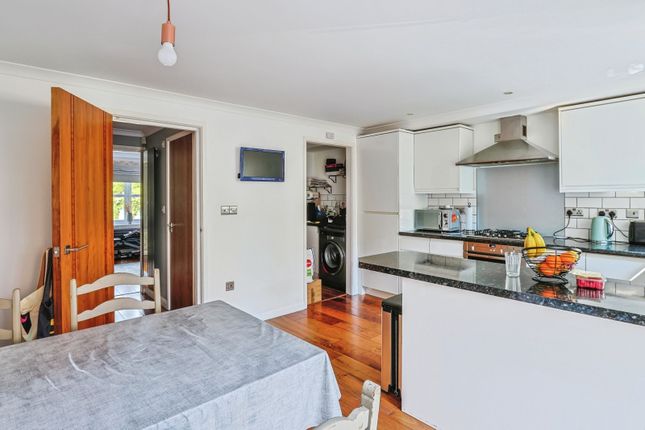 3, The Mews, 10, Norwich Avenue, Dorset photo 3