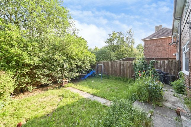 41, Coldcotes Drive, Leeds photo 4
