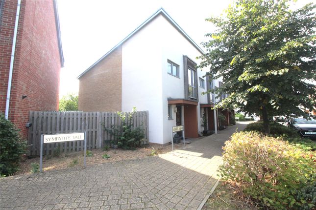 End terrace house to rent in Stones Avenue, Dartford, Kent