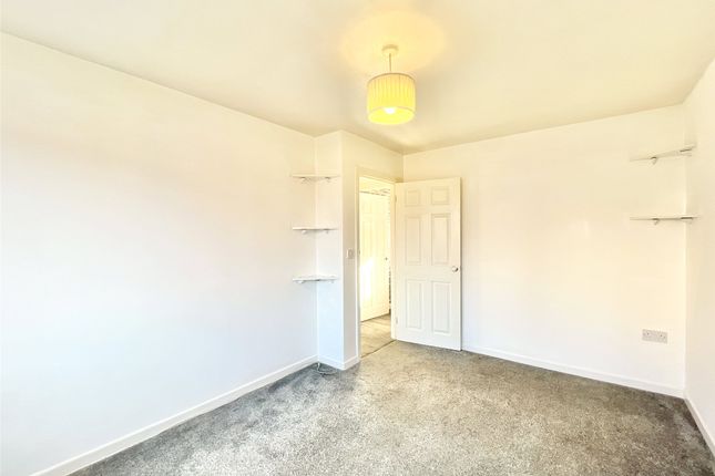 Flat for sale in Maple Court, Maple Grove, Gateshead