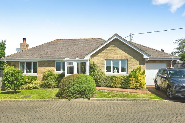 2-bed house on 2 Buddlemead,, Pippins Close, Brighstone, £350,000
