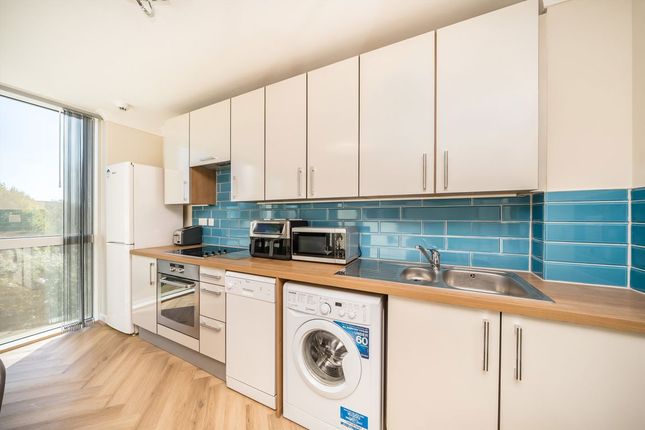 25 Palladio Court, Mapleton Road, London photo 4