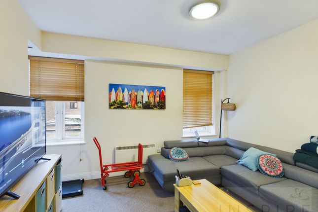 Thumbnail Flat to rent in Carfax, Dulcima House